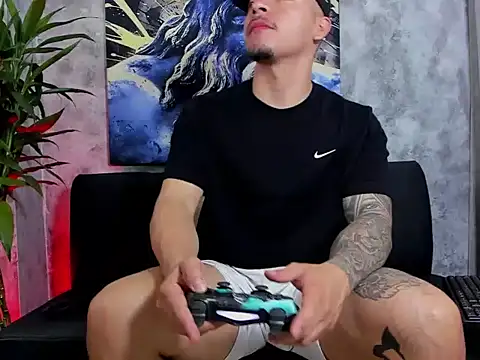 boyc022  online show from February 8, 4:43 pm