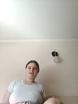 Snapshot of kila_lo chatting on February 23, 11:11 am kila lo online show from February 23, 11:11 am