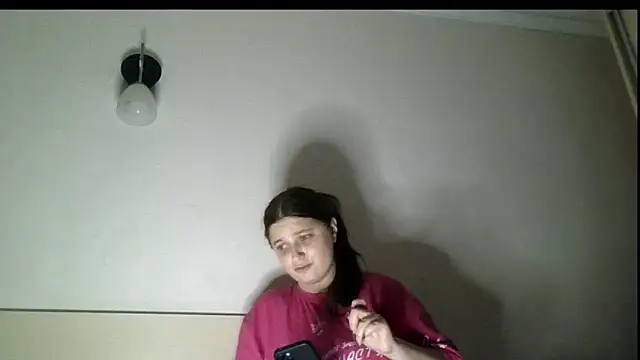 kila lo online show from November 24, 8:19 pm