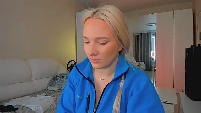 Snapshot of 1AlexaGoddess3 chatting on September 14, 5:17 am 1AlexaGoddess3 online show from September 14, 5:17 am