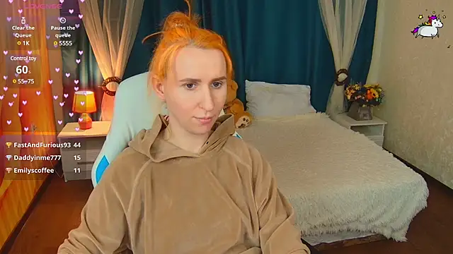 Snapshot of AliceBYKiss chatting on February 9, 3:34 pm AliceBYKiss online show from February 9, 3:34 pm