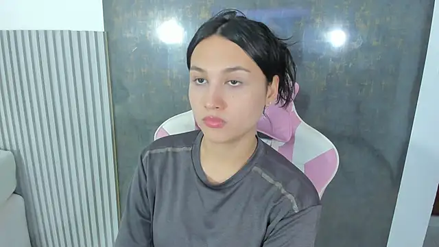 lana boomer online show from February 13, 8:27 pm