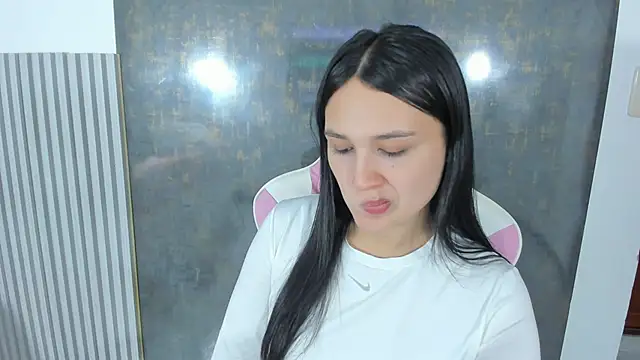 lana boomer online show from March 25, 8:26 pm