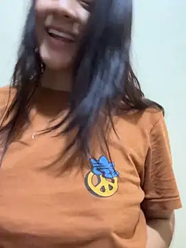 Snapshot of kiyomi-amour chatting on December 3, 6:15 am kiyomi-amour online show from December 3, 6:15 am