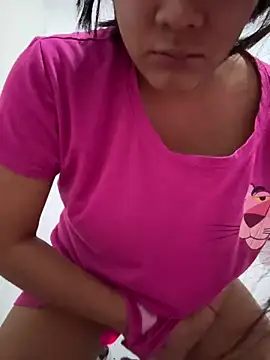 Snapshot of kiyomi-amour chatting on January 6, 8:35 am kiyomi-amour online show from January 6, 8:35 am