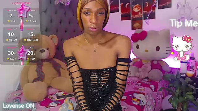 lucianadolll online show from April 24, 8:33 pm