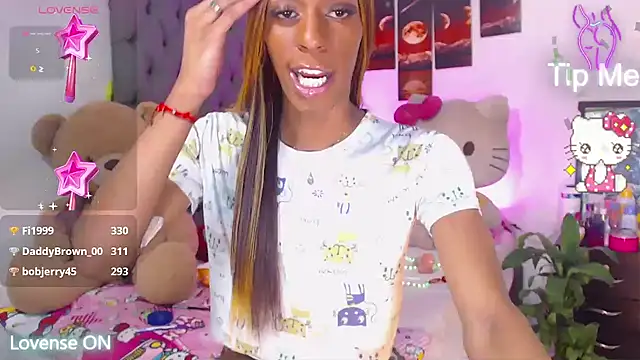 lucianadolll online show from May 11, 2:45 pm