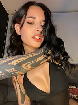 alessia iris19 online show from September 28, 11:21 pm