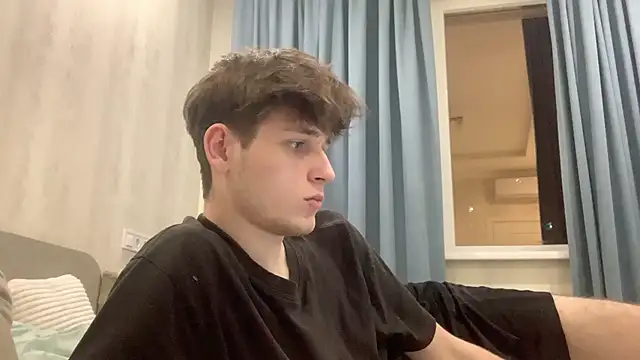 cutie guys online show from December 6, 4:06 pm