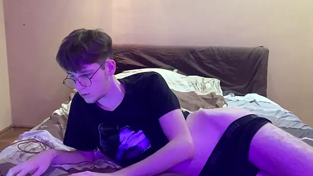 cutie guys online show from January 18, 3:49 pm