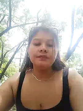 Snapshot of Stylevoluptuousvycky chatting on December 18, 3:44 pm Stylevoluptuousvycky online show from December 18, 3:44 pm