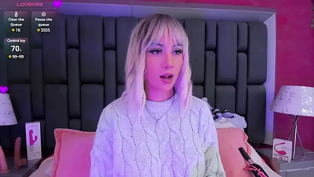 Snapshot of MadissonRey chatting on January 20, 1:42 pm MadissonRey online show from January 20, 1:42 pm