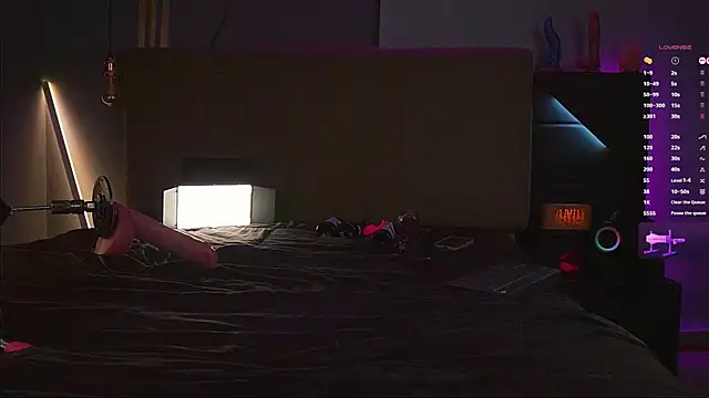 samuel boy tatoo online show from November 30, 4:27 am