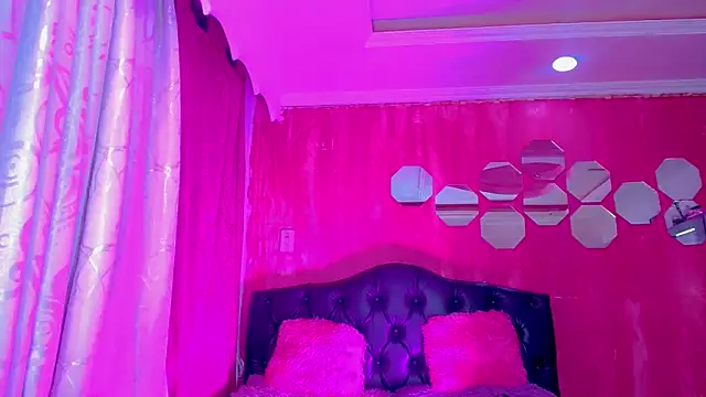 TiffanyMackensyy online show from March 19, 1:53 am