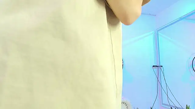 Theia moon online show from December 30, 12:42 pm