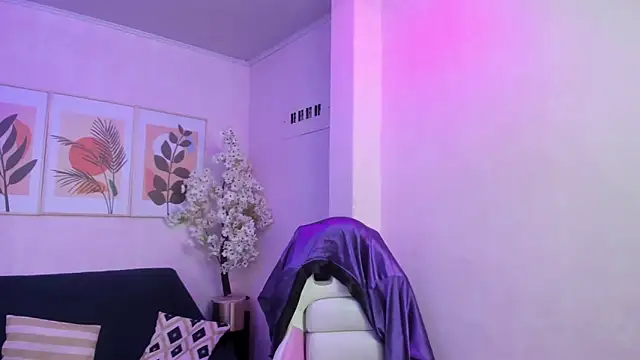 Theia moon online show from March 2, 4:17 am