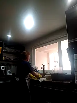 Snapshot of MARYQUANT chatting on October 1, 6:14 pm MARYQUANT online show from October 1, 6:14 pm