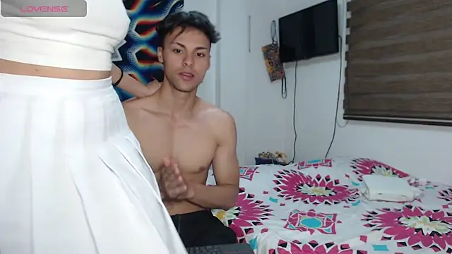 AshleyandTyler online show from December 29, 10:47 pm