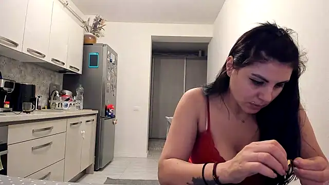 Snapshot of bbruneta37 chatting on February 18, 7:19 pm bbruneta37 online show from February 18, 7:19 pm