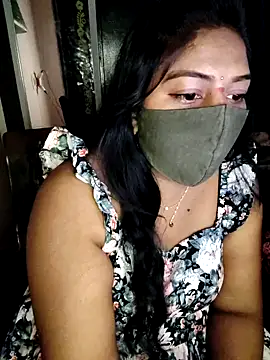 Snapshot of RomeoJuliet345 chatting on November 26, 10:38 am RomeoJuliet345 online show from November 26, 10:38 am