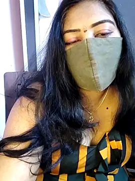 Snapshot of RomeoJuliet345 chatting on February 9, 10:08 am RomeoJuliet345 online show from February 9, 10:08 am