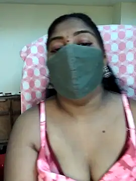 RomeoJuliet345 online show from March 19, 6:12 pm