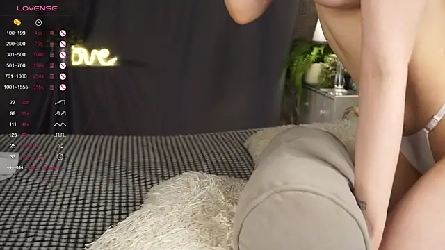 DorisHalsted online show from December 10, 2:16 am