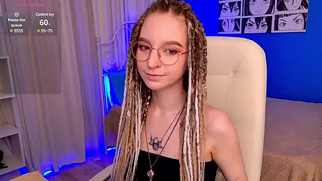 VioletShine online show from March 15, 2:55 pm