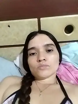 Snapshot of DannaMishellx_ chatting on January 11, 3:11 am DannaMishellx online show from January 11, 3:11 am