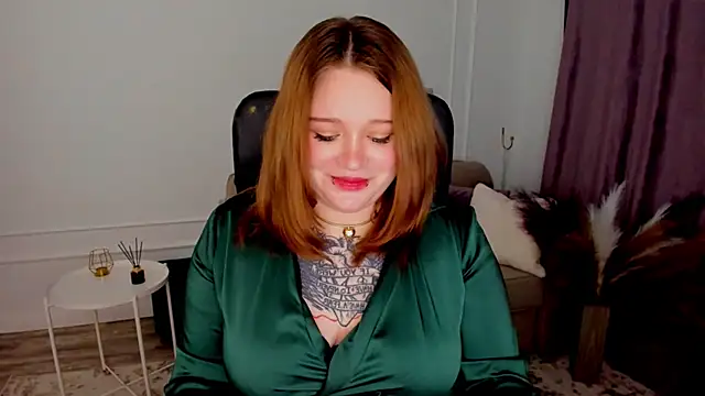 MoonLghte online show from January 19, 4:04 pm