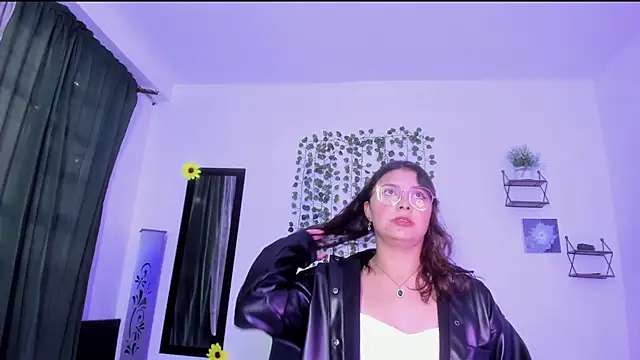 Noellesable online show from January 4, 5:26 pm