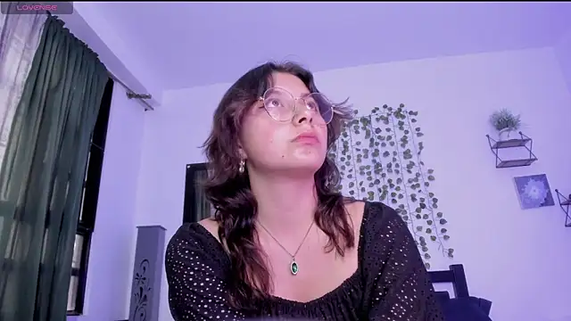 Noellesable online show from January 24, 9:15 pm