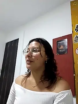 Noellesable online show from February 21, 4:18 am