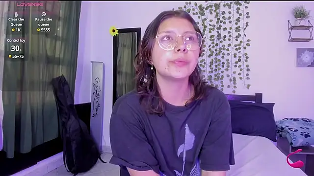 Noellesable online show from February 22, 5:46 pm