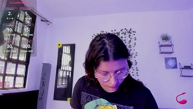 Noellesable online show from March 2, 3:27 pm