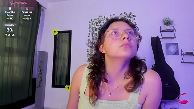 Noellesable online show from March 11, 5:24 pm