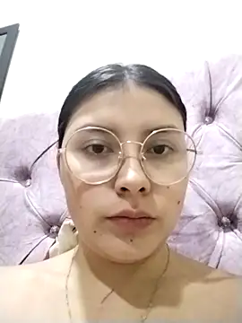 Noellesable online show from October 25, 8:58 pm