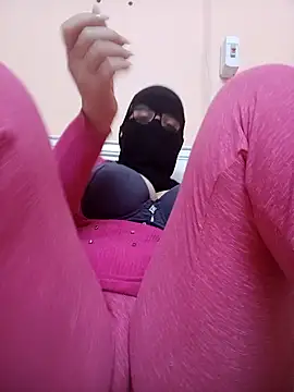 Snapshot of big_yoyo chatting on February 12, 12:01 pm big yoyo online show from February 12, 12:01 pm