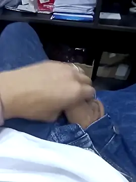 Steve98768 online show from October 8, 10:18 pm