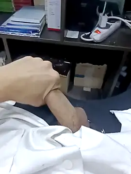 Steve98768 online show from November 20, 9:25 pm