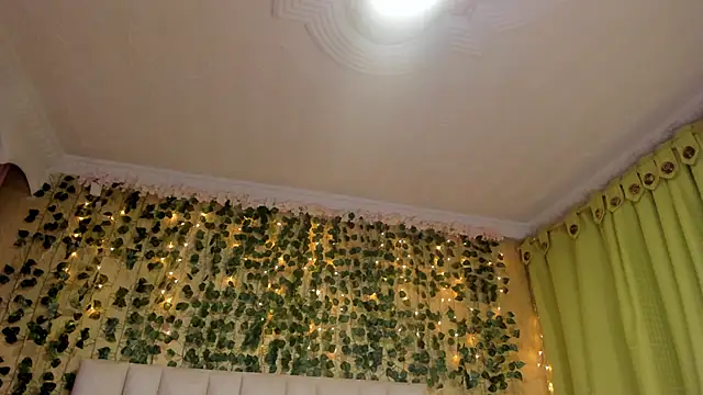 Snapshot of jenifer__power10 chatting on January 23, 11:37 am jenifer power10 online show from January 23, 11:37 am