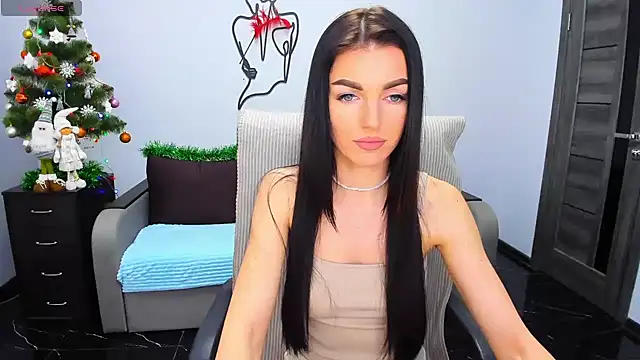 Angelina Clarks online show from December 28, 12:45 pm