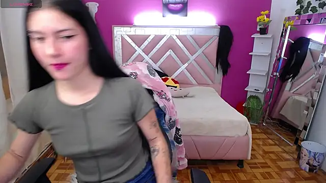 Kate Laurence  online show from February 24, 7:30 pm