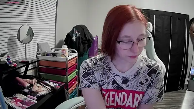 LilyFoxxx online show from February 5, 4:48 am