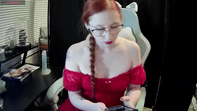 LilyFoxxx online show from February 7, 4:06 am