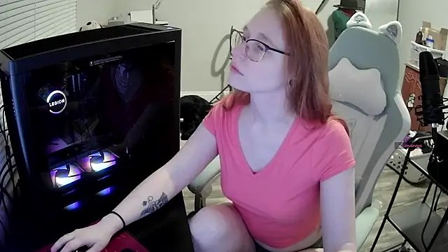 LilyFoxxx online show from November 7, 4:23 am