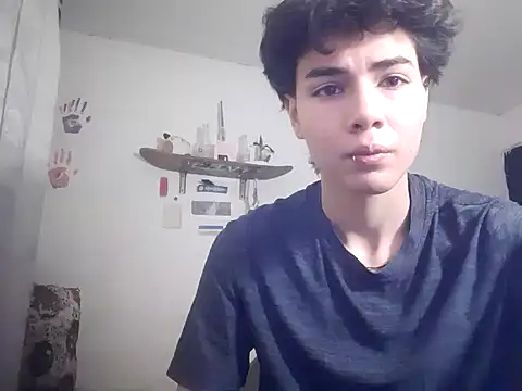 Snapshot of YoursexyJuan chatting on December 12, 12:38 am YoursexyJuan online show from December 12, 12:38 am