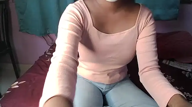 Aaliyalove1 online show from December 25, 8:18 am