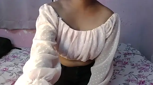 Aaliyalove1 online show from December 28, 8:26 am