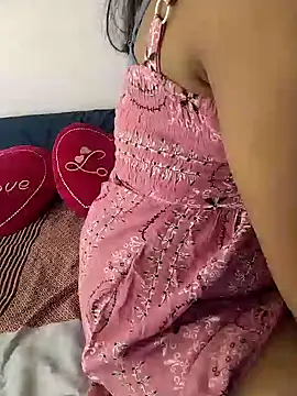 Aaliyalove1 online show from February 9, 11:04 am